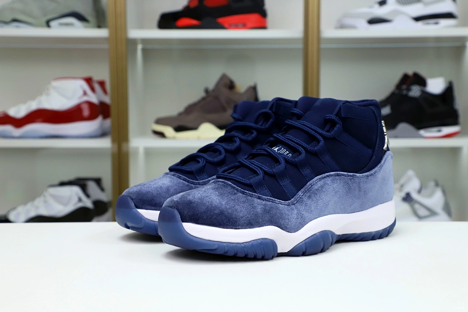 NAVY AIR MIDNIGHT 11 RETRO JORDAN 1022